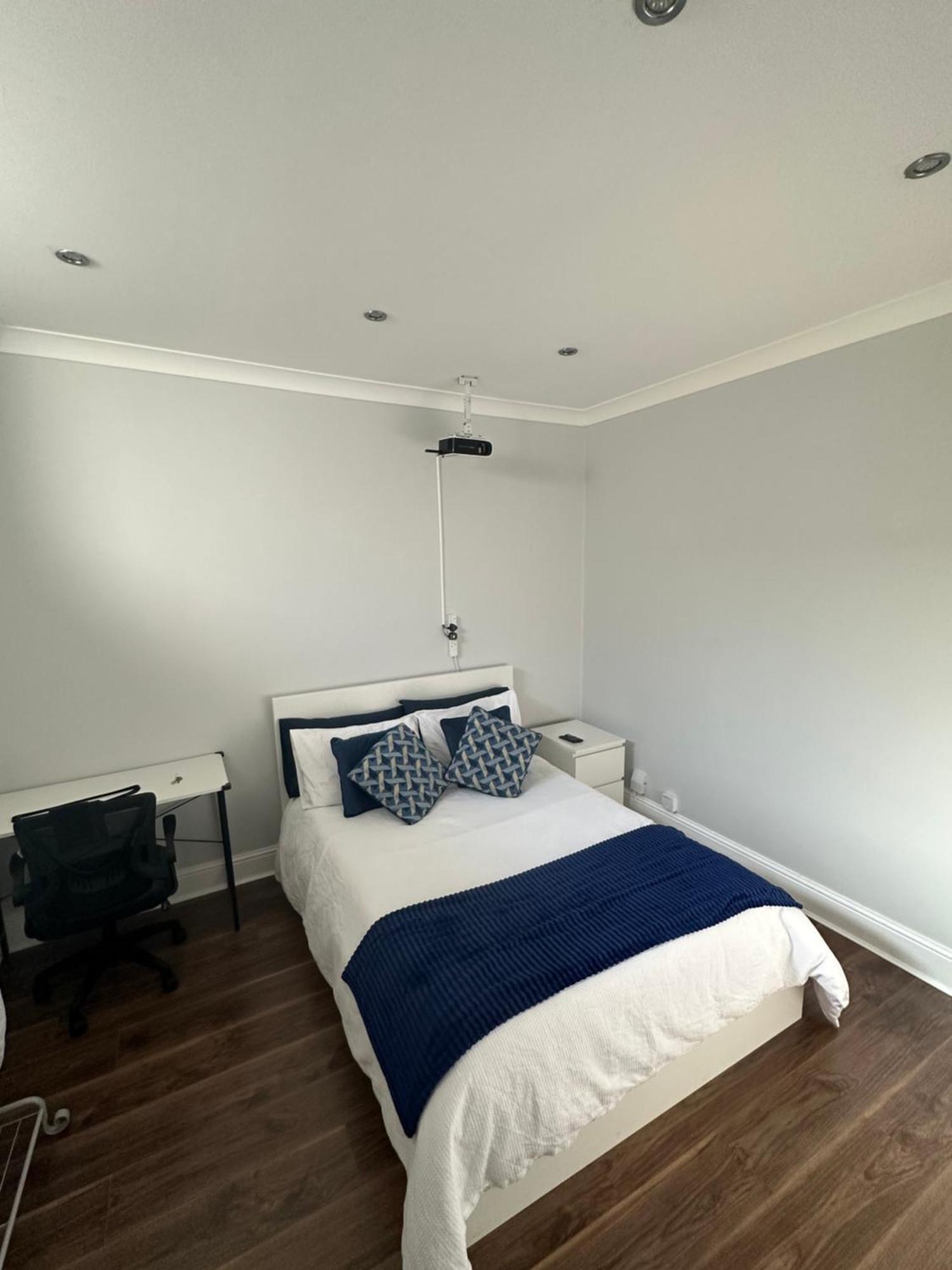 Liverpool Street Blue Bedroom London Exterior photo